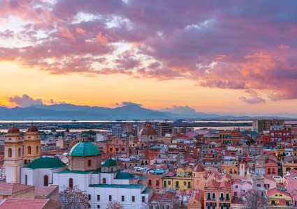 In Sardegna, mercato dinamico  che va oltre il lusso e il turismo